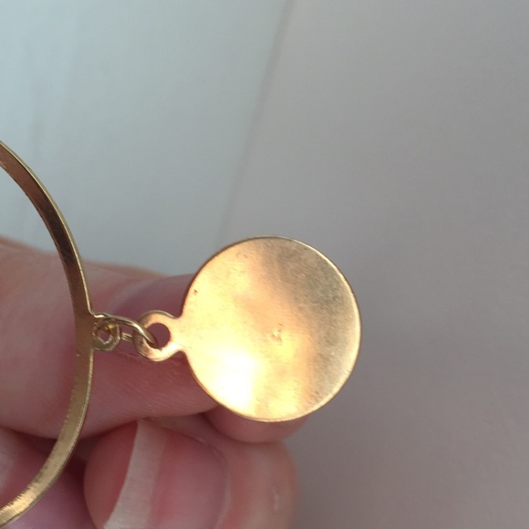 ⚜️[𝗡𝗪𝗧]⚜️𝙀𝙖𝙧𝙧𝙞𝙣𝙜𝙨 (3/$13) - Picture 5 of 6